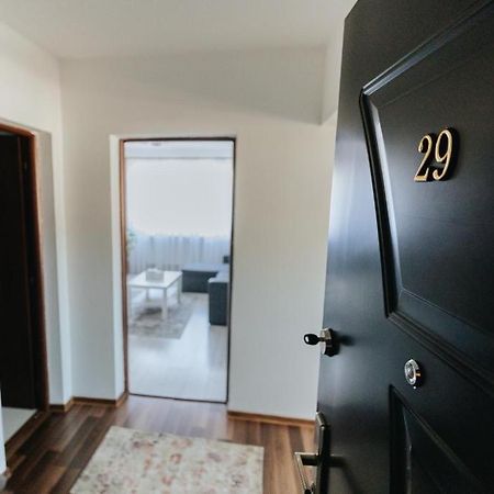 Scandinavian House Apartment Târgu Jiu Exterior foto
